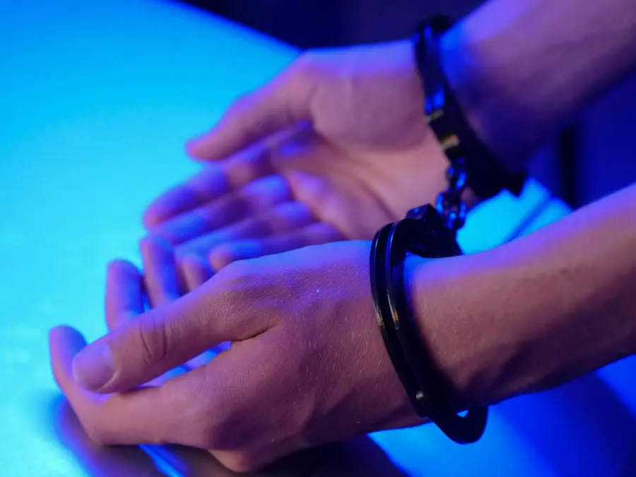 Paternopoli, arrestato 26enne vicino alla casa di una donna protetta