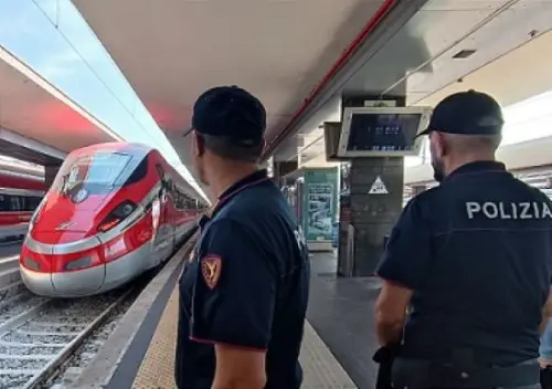 Napoli Centrale, quattro arresti della Polizia tra furti e accoltellamento a Piazza Garibaldi