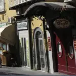 Incendio al teatro Sannazaro, la Regione Campania invia gazebi e volontari