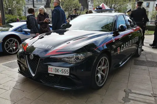 Napoli, 14enne accoltellato a scuola: denunciati due minorenni